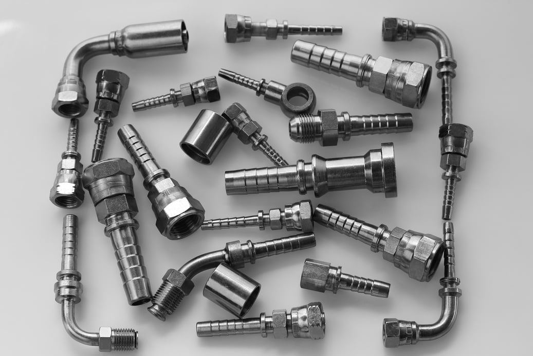 The hydraulic fitting.